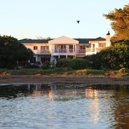 Waterfront Lodge นิสนา ภายนอก รูปภาพ